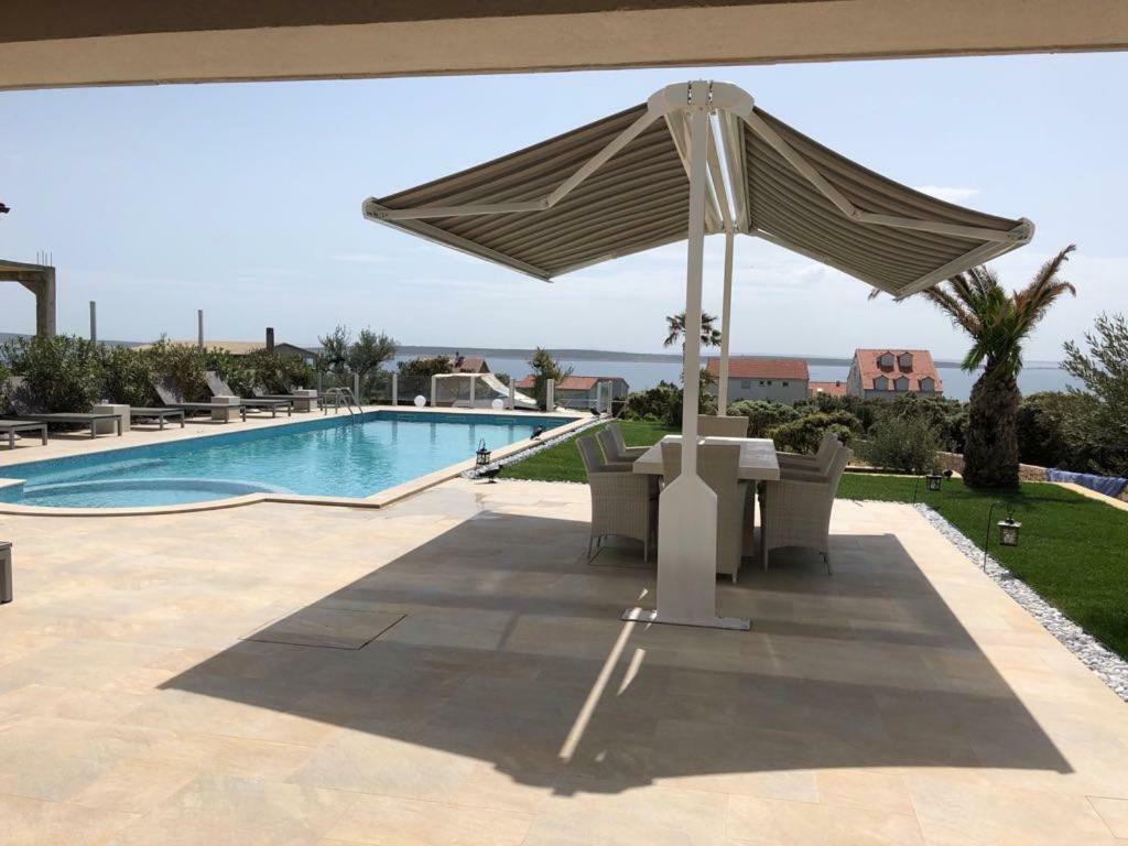 Luxury Apartments White Villa Violeta Mandre Bagian luar foto