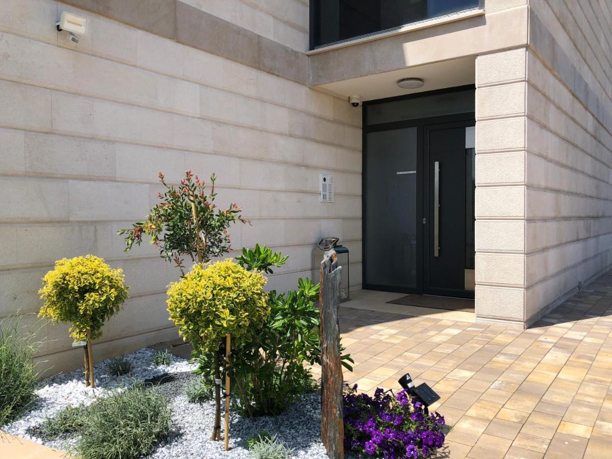 Luxury Apartments White Villa Violeta Mandre Bagian luar foto